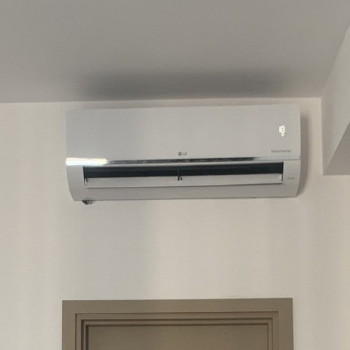 95.Máy Lạnh Multi LG 1 Dàn Nóng 5 Hp + 4 Dàn Lạnh Treo Tường 1 Hp - 2 Hp