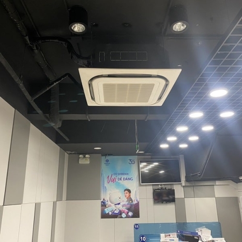 Máy lạnh âm trần Daikin  5.5 Hp FCNQ48MV1 