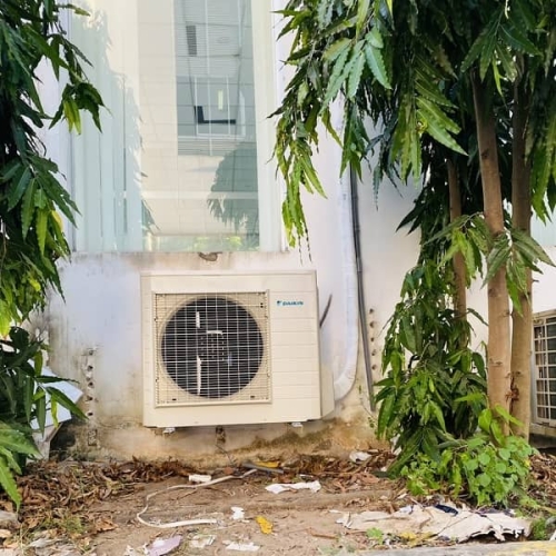 Máy lạnh Daikin FCNQ13MV1 âm trần 1.5 hp