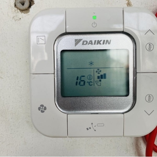 Máy lạnh Daikin FCNQ13MV1 âm trần 1.5 hp