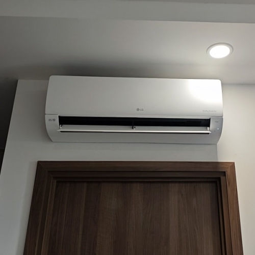 Máy Lạnh LG Inverter 2.5 HP V24WIN1-Model  mới 2024