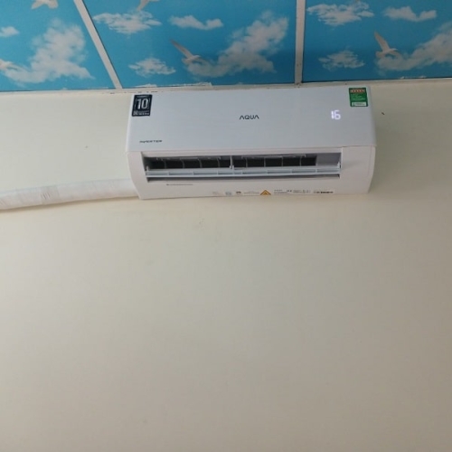 Máy lạnh Aqua Inverter 2 HP AQA-RV18QA
