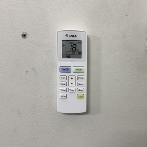 Máy lạnh Gree Inverter 2 HP CHARM18CI