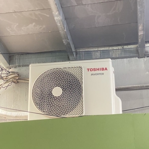 Máy Lạnh Toshiba Inverter RAS-H10S5KCVG-V - Công Suất 1 HP