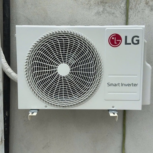 Máy Lạnh Nối Ống Gió LG Inverter 1.5 HP ZBNQ12GL2A0 