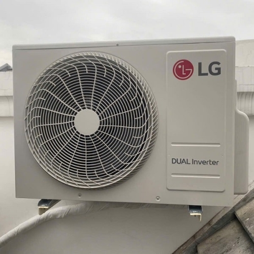 Máy Lạnh Treo Tường LG Inverter 1.5 HP V13API1