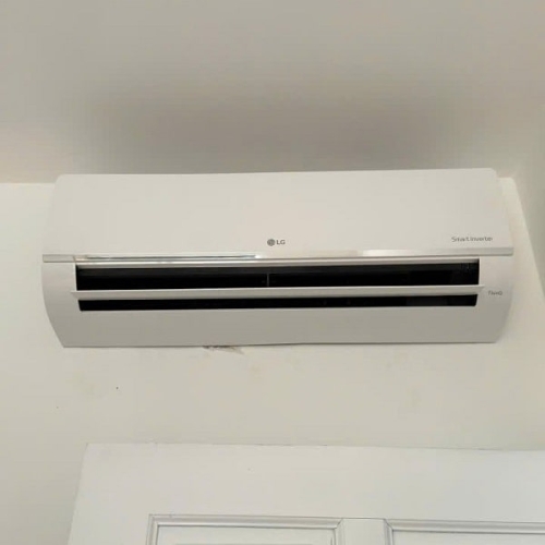 96.Máy Lạnh Multi LG 1 Dàn Nóng 5 Hp + 4 Dàn Lạnh Treo Tường 1 Hp - 2.5 Hp