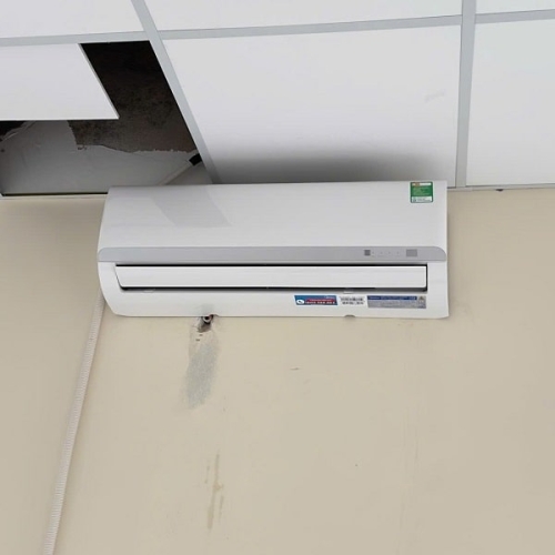 Máy lạnh Midea 2 HP MSAFII-18CRN8