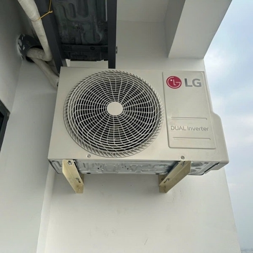Máy Lạnh LG Inverter 1.5 HP IEC12G1 - Model mới 2025 