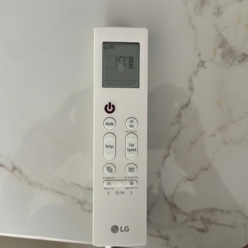 Máy lạnh LG DUALCOOL™Inverter AI Air 1 chiều 12.000 BTU (1.5HP) IDC12M1 Model 2025