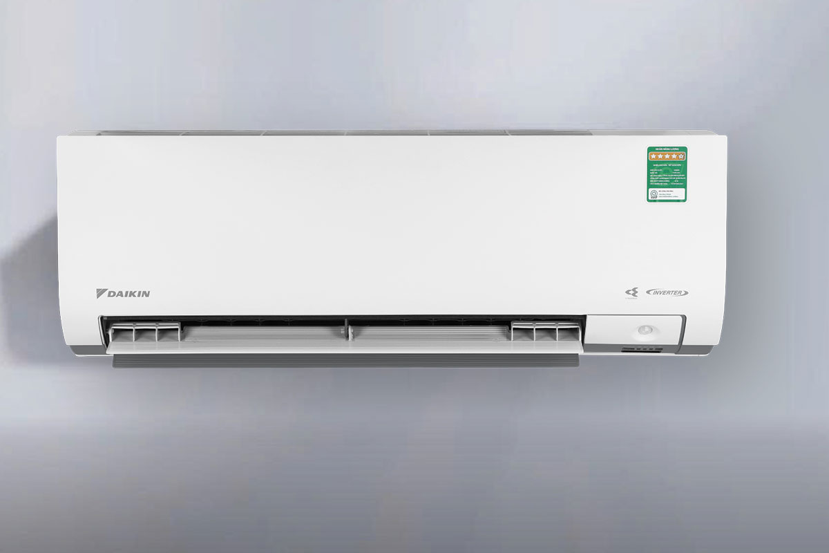 Daikin 24000btu FTKM71AVMV 